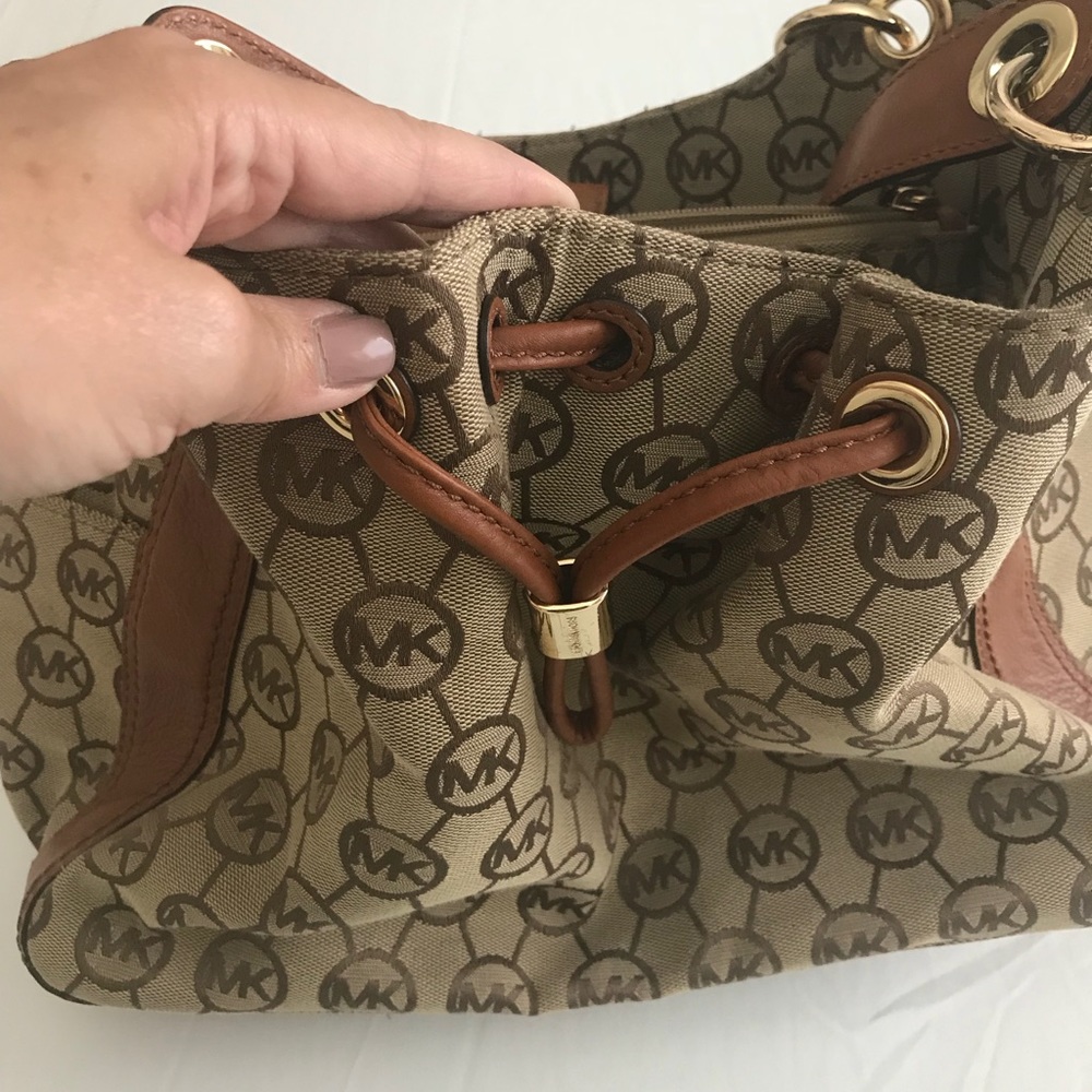 Michael Kors purse